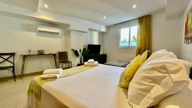 Panorama Apartamento Marbella Luaran gambar